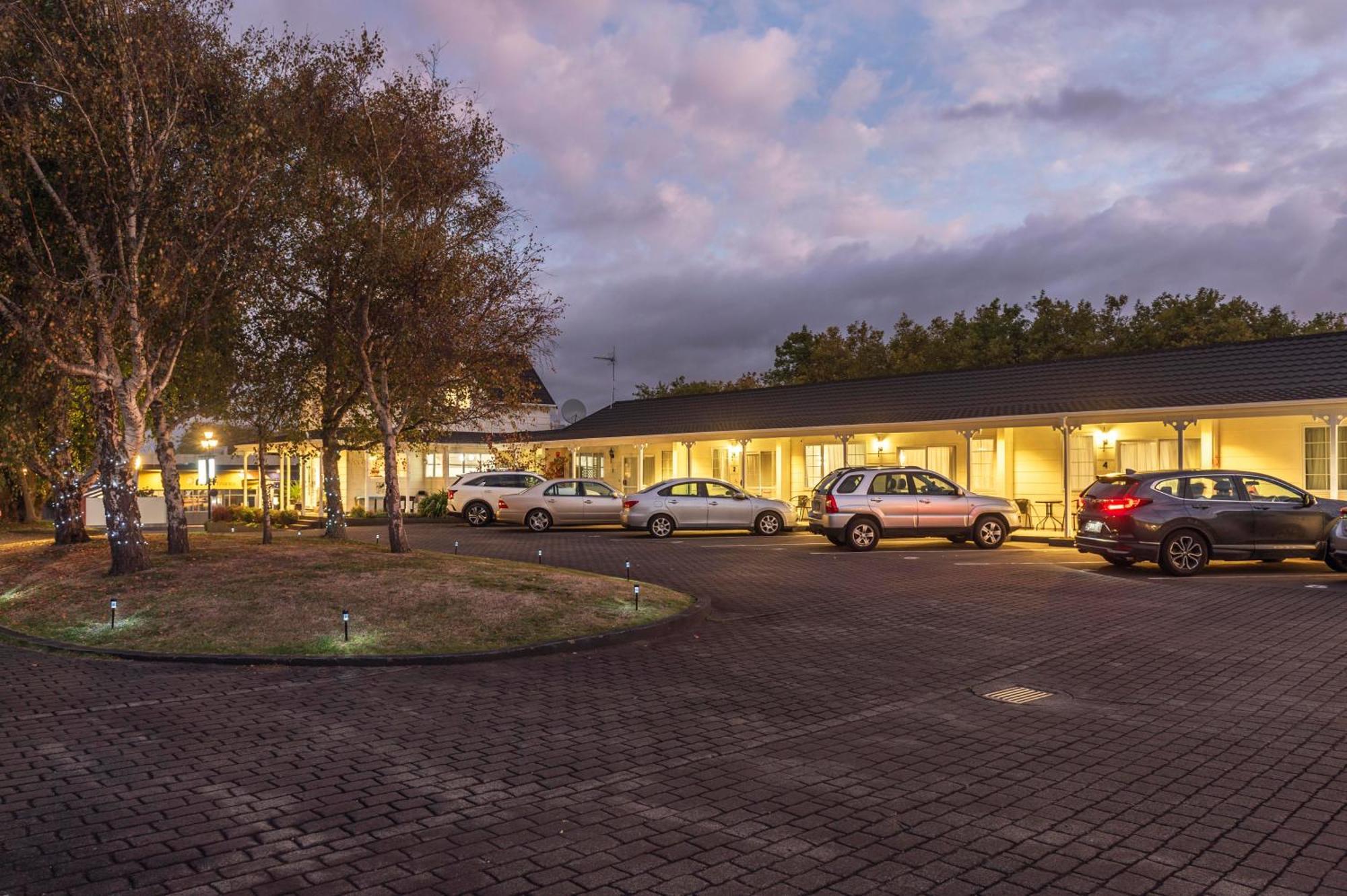 Kings Court Motel Whanganui Buitenkant foto