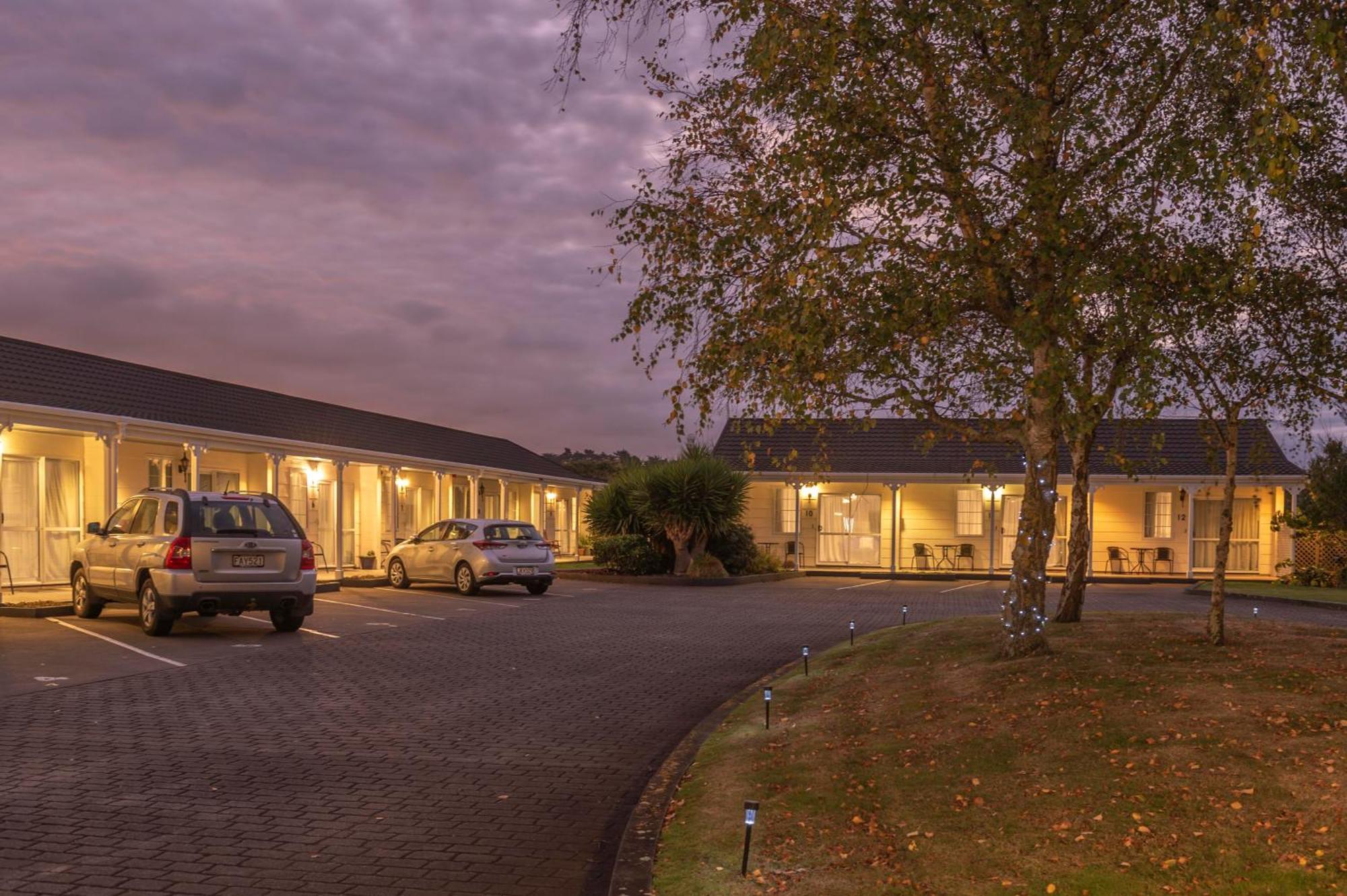 Kings Court Motel Whanganui Buitenkant foto