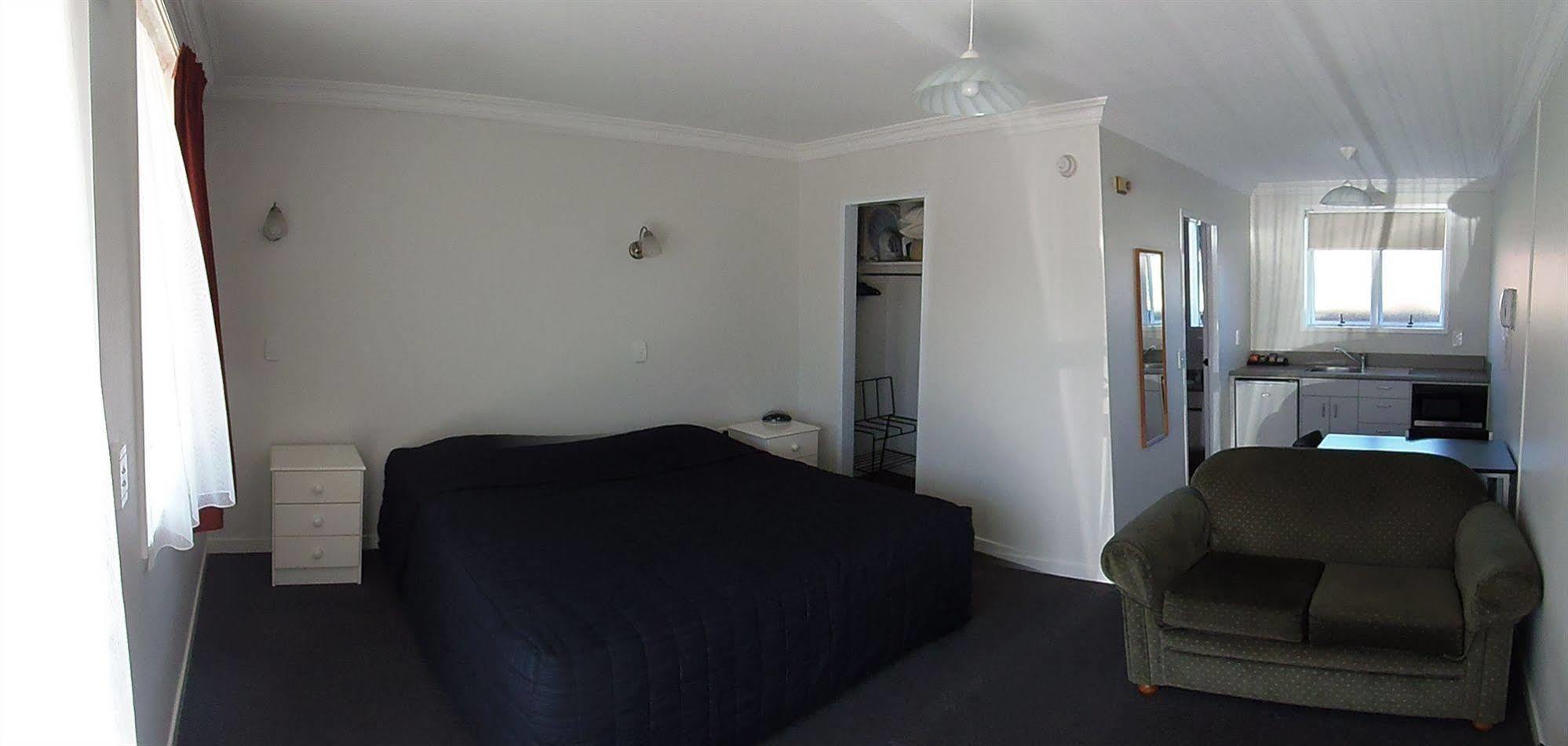 Kings Court Motel Whanganui Buitenkant foto